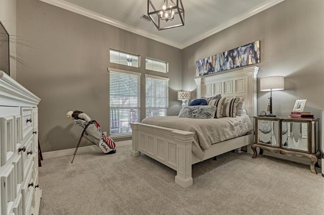 27 French Oaks, The Woodlands, TX 77382