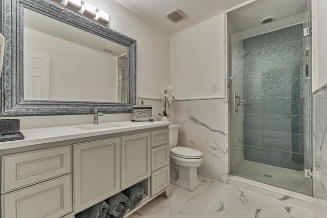27 French Oaks, The Woodlands, TX 77382