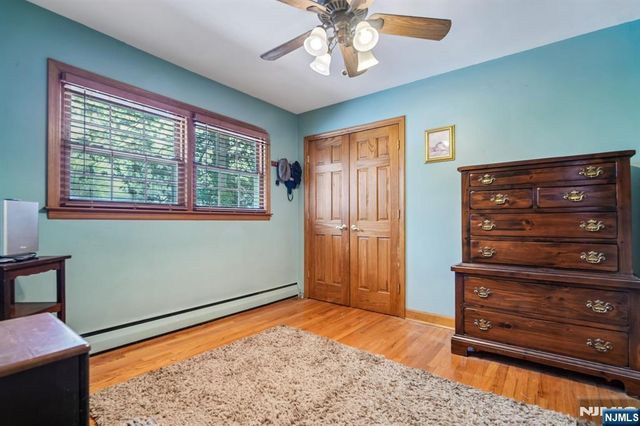 199 Honeysuckle Drive, Twp Of Washington, NJ 07676