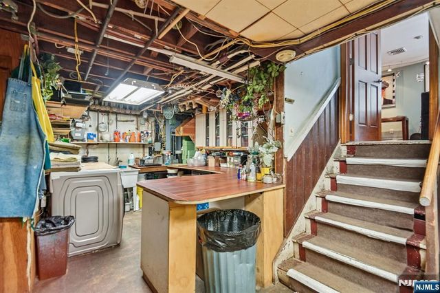 199 Honeysuckle Drive, Twp Of Washington, NJ 07676