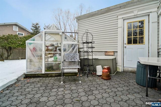 199 Honeysuckle Drive, Twp Of Washington, NJ 07676