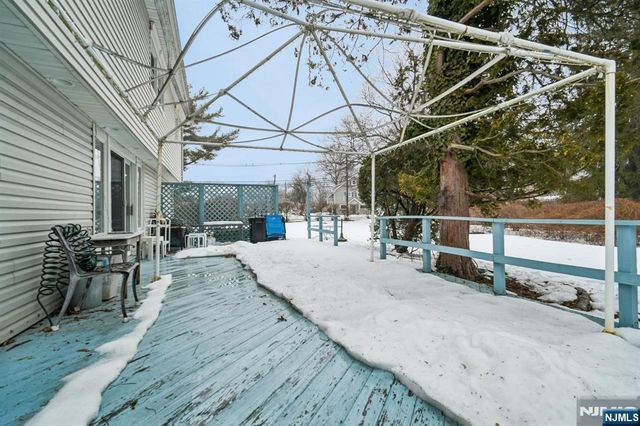 199 Honeysuckle Drive, Twp Of Washington, NJ 07676