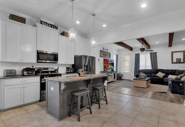 5754 Highland Hills Boulevard, Iowa, LA 70647