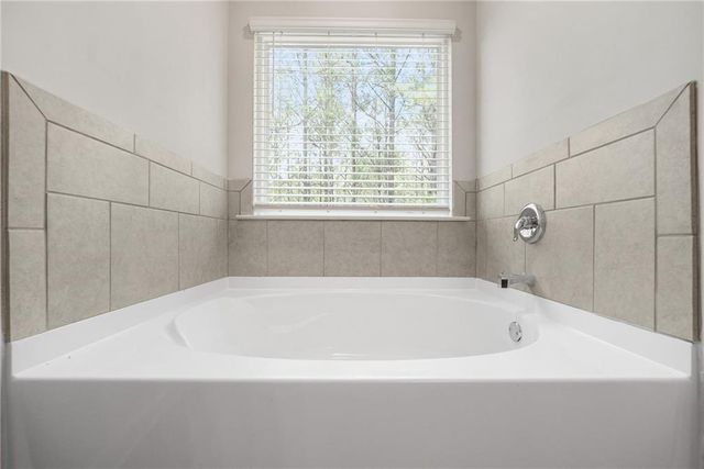 7041 Livia Point, Riverdale, GA 30296