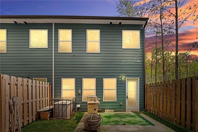 7041 Livia Point, Riverdale, GA 30296