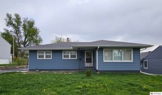 4427 Oak Street, Omaha, NE 68105