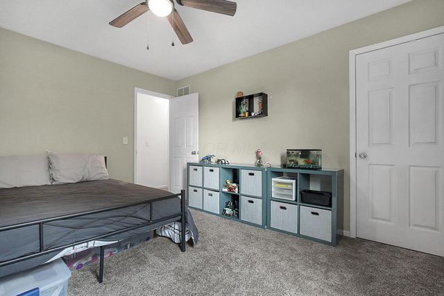 2209 Owl Street, Grove City, OH 43123