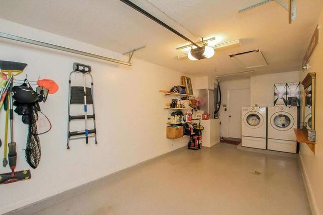 9709 Sunny Isle Circle, Boca Raton, FL 33428