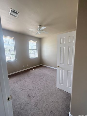 146 Creekview, Canyon Lake, TX 78133