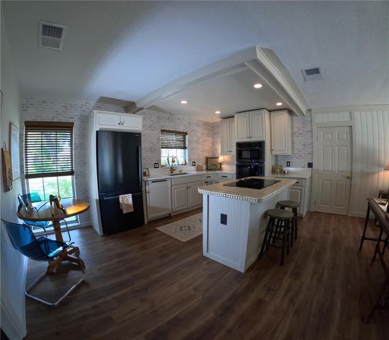 802 UNDEROAK DRIVE, Altamonte Springs, FL 32701