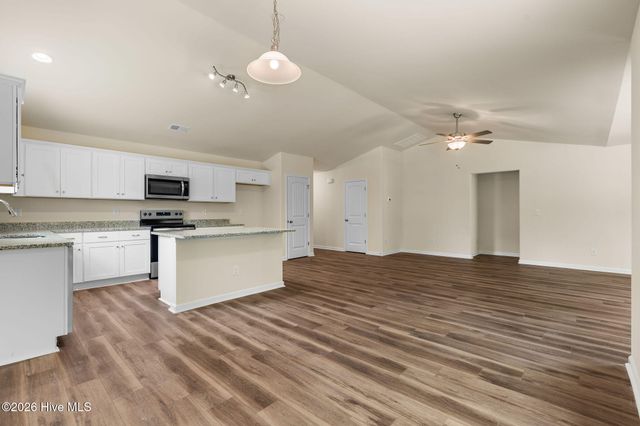 2573 Provence Drive SE, Bolivia, NC 28422