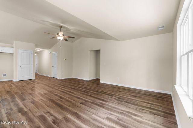 2573 Provence Drive SE, Bolivia, NC 28422