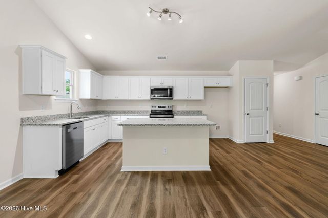 2573 Provence Drive SE, Bolivia, NC 28422