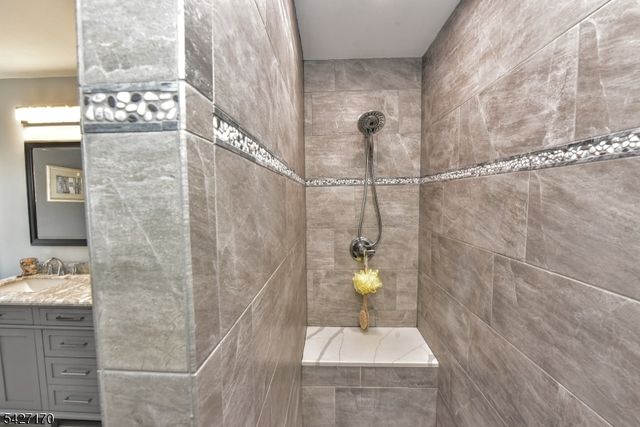 34 Split Rock Rd, West Milford Twp., NJ 07480