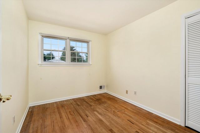 3 PROBASCO DR, Allentown, NJ 08501