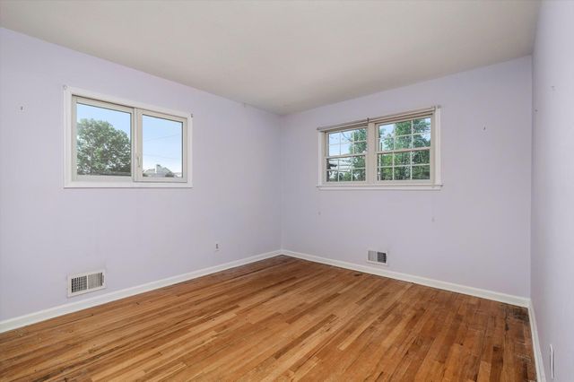 3 PROBASCO DR, Allentown, NJ 08501