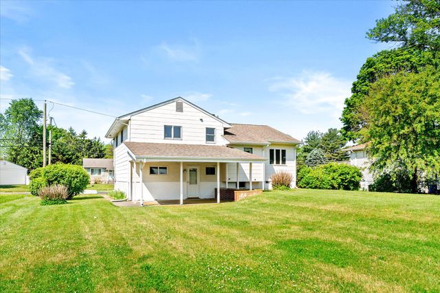 3 PROBASCO DR, Allentown, NJ 08501