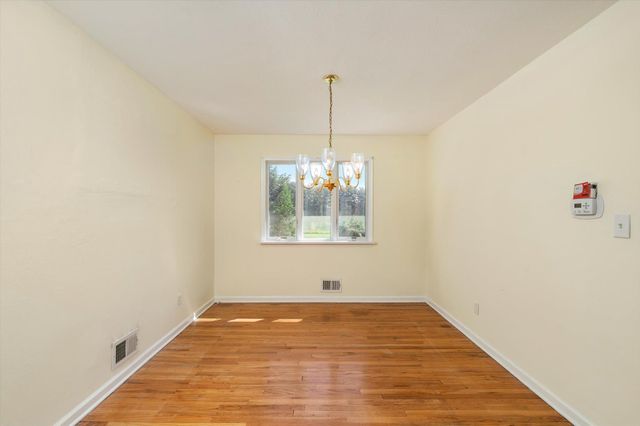 3 PROBASCO DR, Allentown, NJ 08501