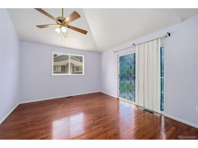 51 21st Ave 11, Longmont, CO 80501