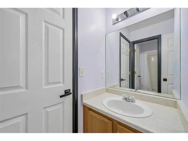51 21st Ave 11, Longmont, CO 80501