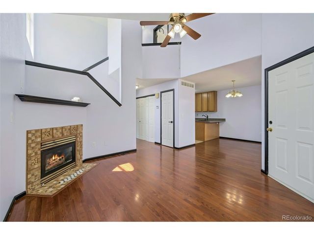 51 21st Ave 11, Longmont, CO 80501