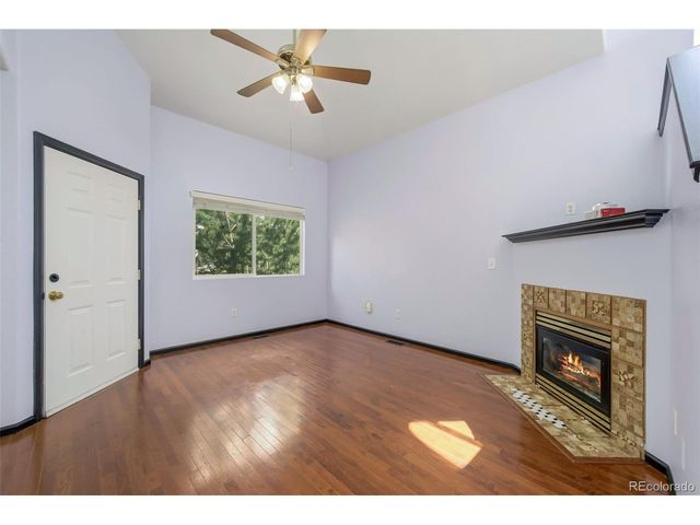 51 21st Ave 11, Longmont, CO 80501