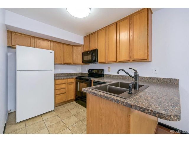 51 21st Ave 11, Longmont, CO 80501