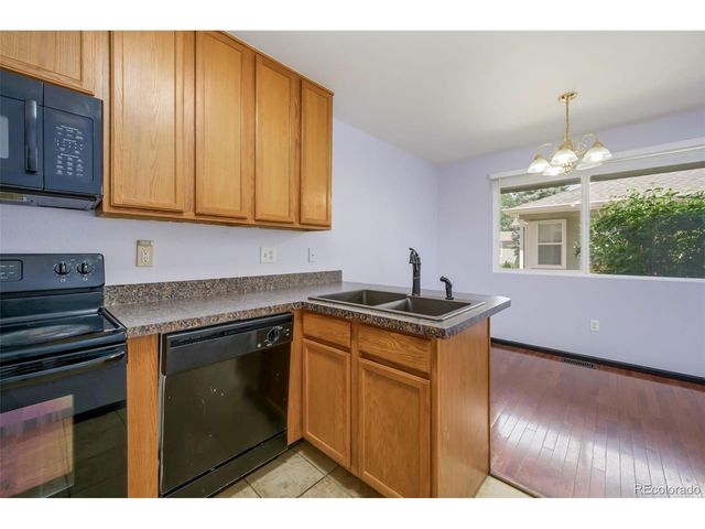 51 21st Ave 11, Longmont, CO 80501
