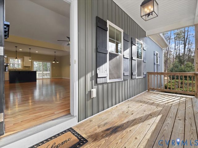 2806 Perkinsville Rd, Maidens, VA 23102