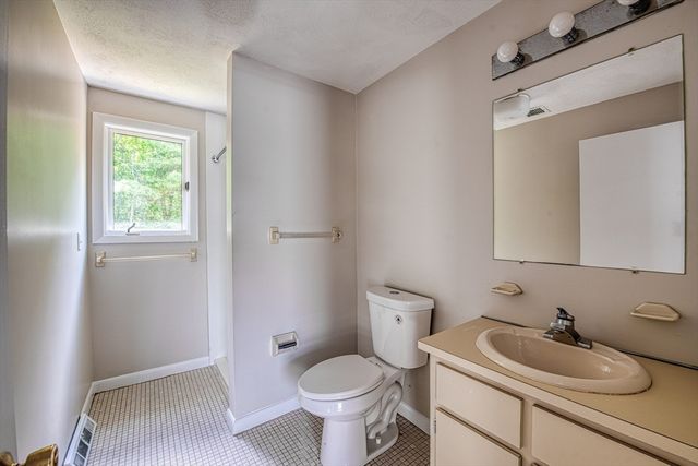 160 Hampton Road, Sharon, MA 02067