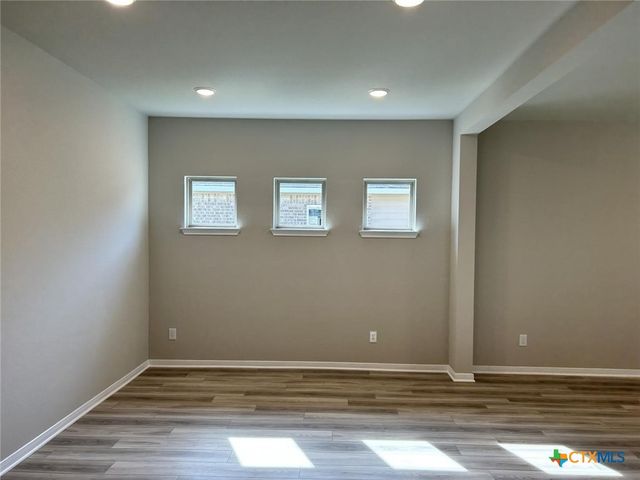 10211 Six Shooter Lane, Temple, TX 76502