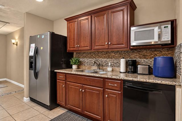4850 Raven Ridge Drive, Houston, TX 77053