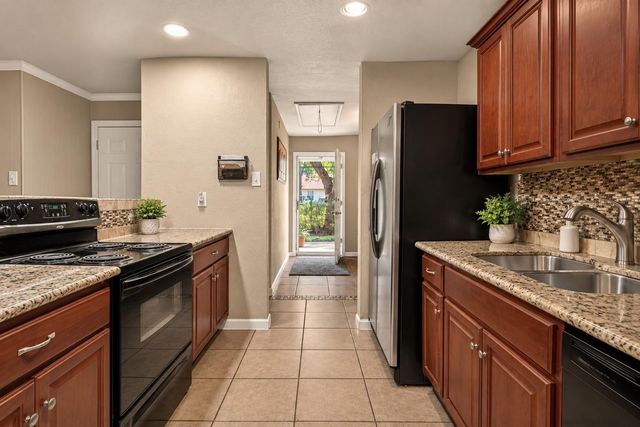 4850 Raven Ridge Drive, Houston, TX 77053