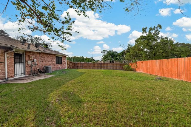 4850 Raven Ridge Drive, Houston, TX 77053