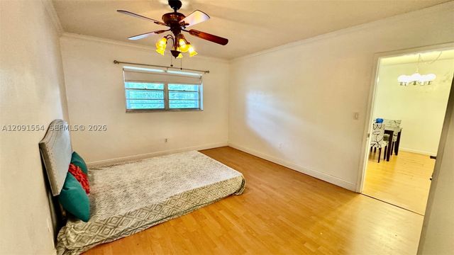 2825 NE 201st Ter M216, Aventura, FL 33180