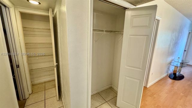 2825 NE 201st Ter M216, Aventura, FL 33180