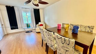 2825 NE 201st Ter M216, Aventura, FL 33180