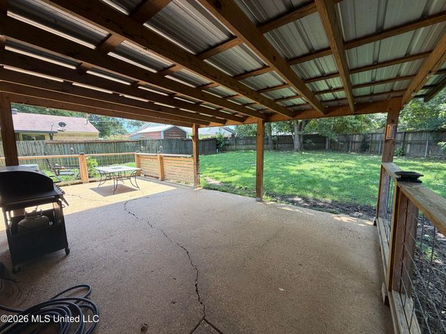 539 N Lake Shore Drive, Southaven, MS 38671