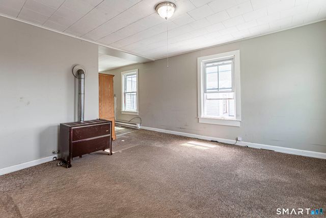 71 Blackhall Street, New London, CT 06320