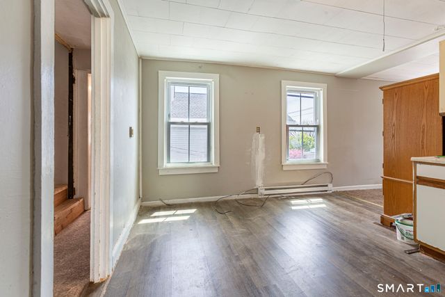 71 Blackhall Street, New London, CT 06320