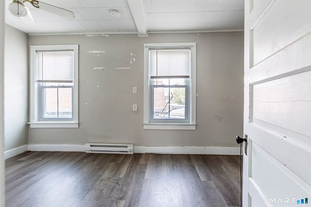 71 Blackhall Street, New London, CT 06320
