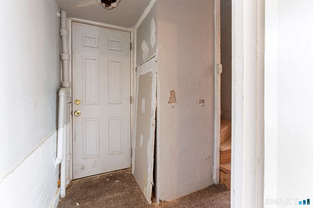 71 Blackhall Street, New London, CT 06320