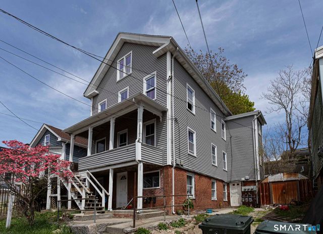 71 Blackhall Street, New London, CT 06320