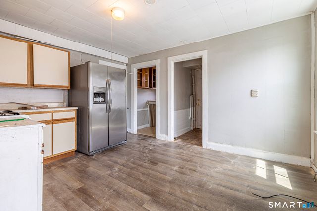 71 Blackhall Street, New London, CT 06320
