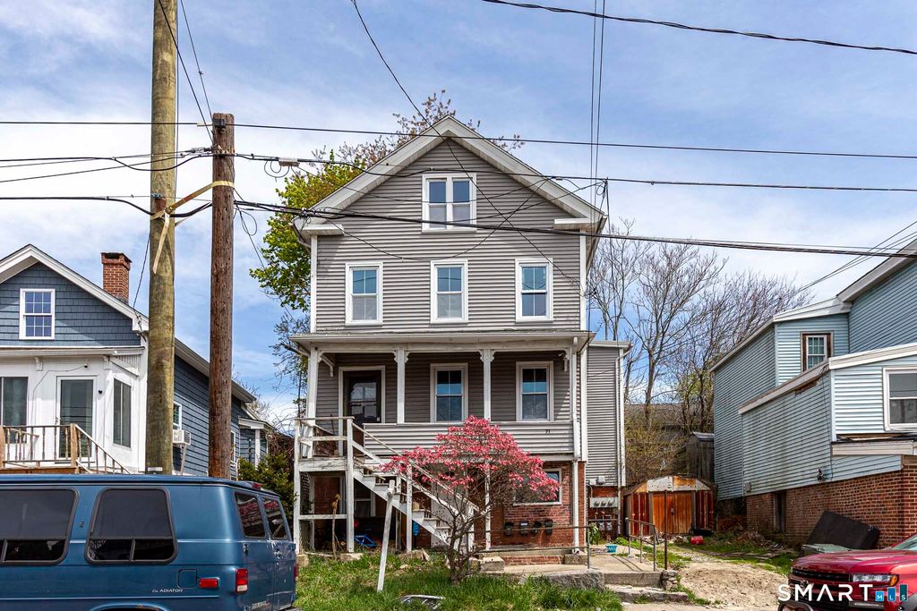 71 Blackhall Street, New London, CT 06320