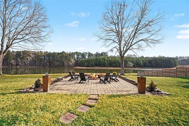 2741 Bonds Lake Road NW, Conyers, GA 30012