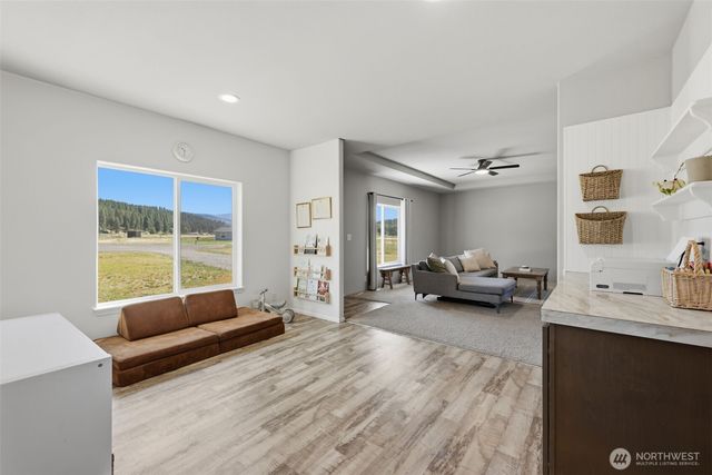 524 Sunny Meadows Drive, Cle Elum, WA 98922