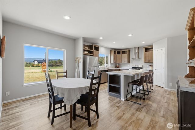 524 Sunny Meadows Drive, Cle Elum, WA 98922