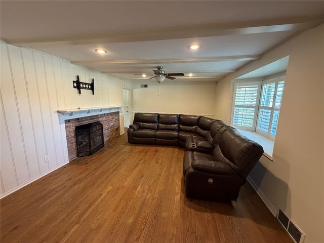 6452 E Lovers Lane, Dallas, TX 75214