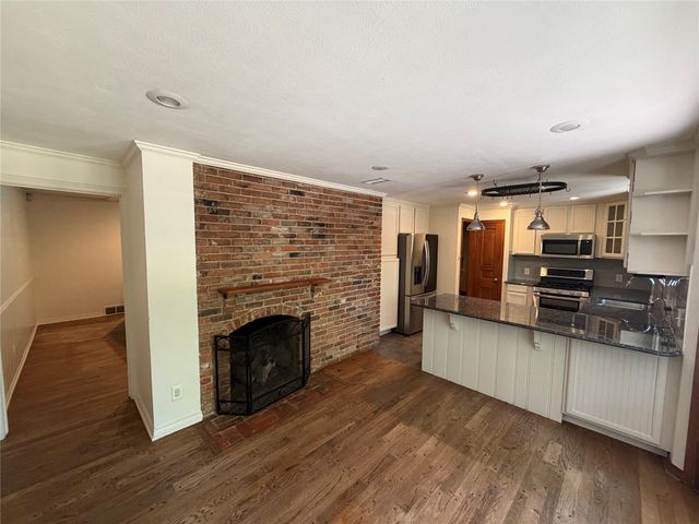 6452 E Lovers Lane, Dallas, TX 75214